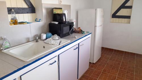 ห้องครัว, Studio agréable à Capesterre-de-Marie-Galante 25 m² vue mer (Studio agreable a Capesterre-de-Marie-Galante 25 m² vue mer) in กัปแตร์-เดอ-มารี-กาล็องต์