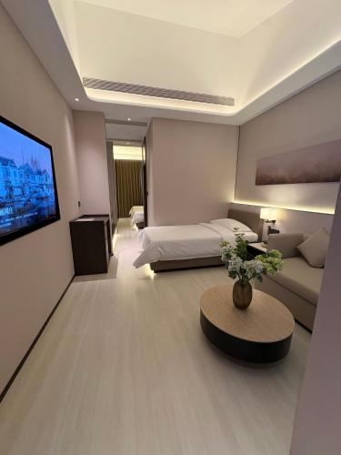 3 twin beds