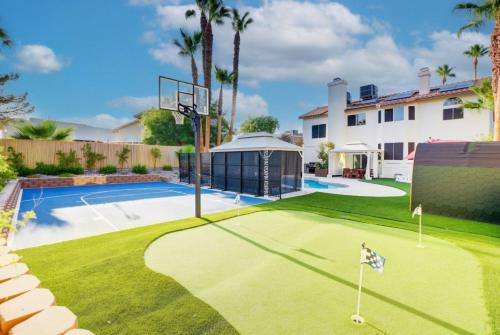 Buddha Play Modern with Pool & Spa Sauna Near Vegas strip, Las Vegas