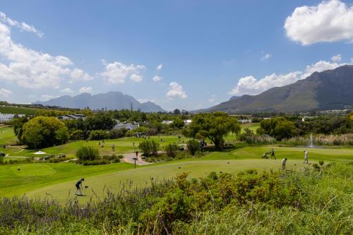 Winelands Golf Lodges 28 - image 2