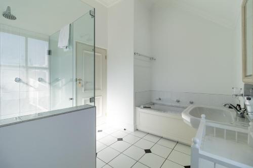 Winelands Golf Lodges 39 - image 2