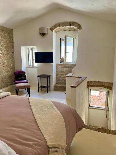 Dimora Ventura, Intra Alborgodiffuso, con pavimento originale del 1300