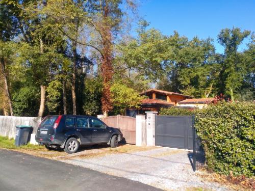 Maison spacieuse à Saint-Selve avec jardin et barbecue, 125 m².