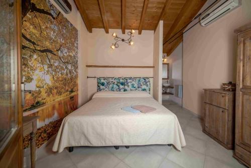 Double or Twin Room with Private Bathroom