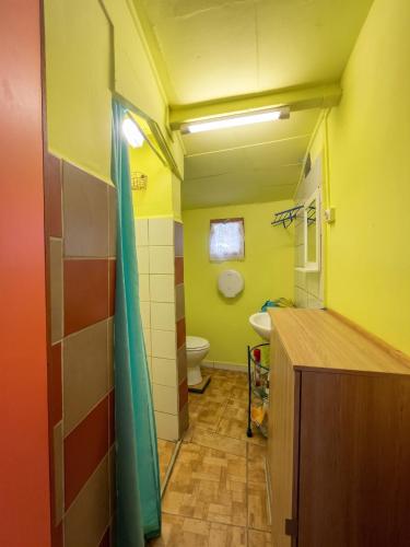 Bathroom, Maison confortable a Baie-Mahault avec climatisation in Baie-Mahault