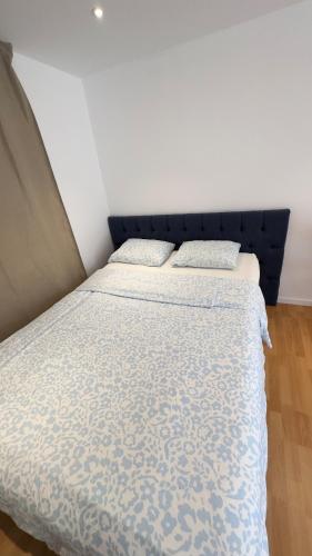 Modern Mini Apartment in 비렌토프타