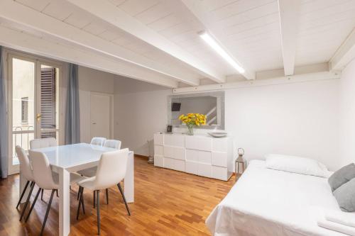 Ubaldini House, Bologna By Short Holidays
