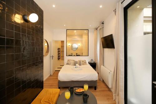 Studio fonctionnel tout equipe Batignolles - 2P