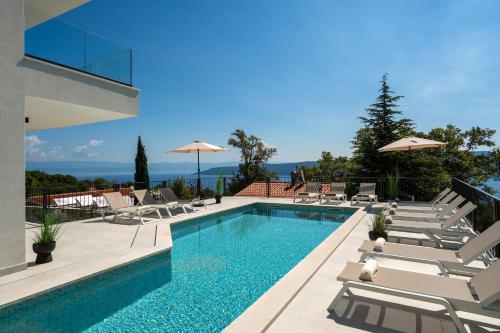 Apkārtne, Casa Meer an sea-view retreat with panoramic pool in Zagorje