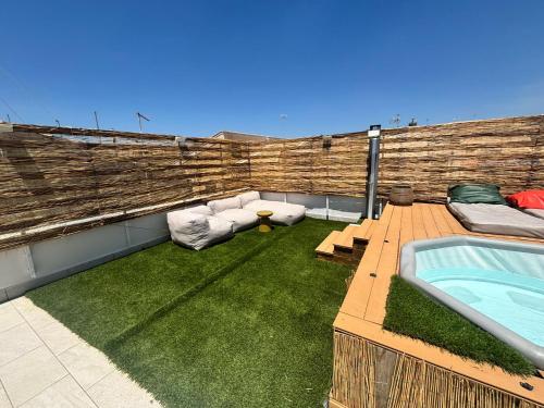 Yllen Rooms