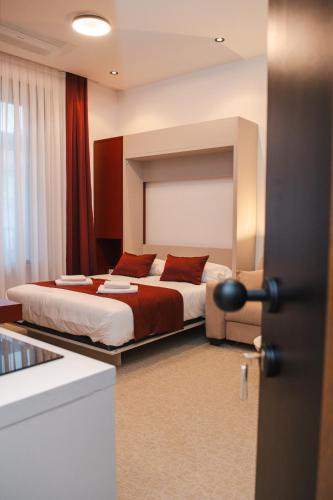 Eterna Apartments-City Center