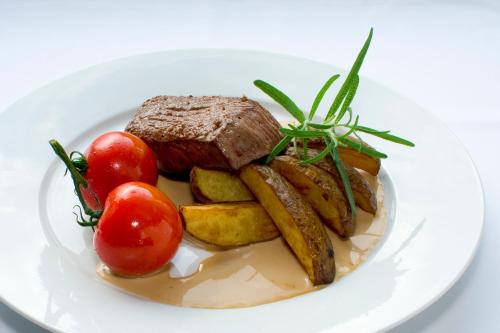 Olderfjord Turistsenter - image 14