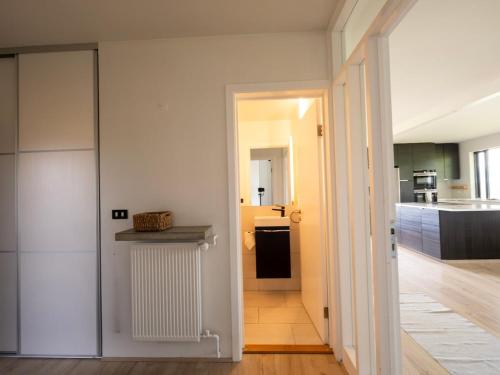 Spacious 4BR Home with Esja and Bay Views - Sleeps 8 in 林德賽爾