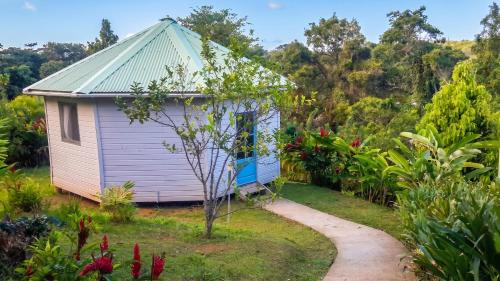 Bungalow charmant au Robert avec piscine partagée - Location saisonnière - Le Robert