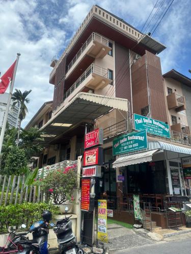 Smile Home, Strand Patong