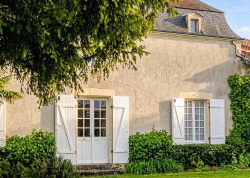 Maison familiale paisible proche de Braslou + jardin spacieux gîte à louer Le Chêne