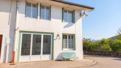 Maison Confortable Avec Vue Sur La Montagne A Charix - Ain