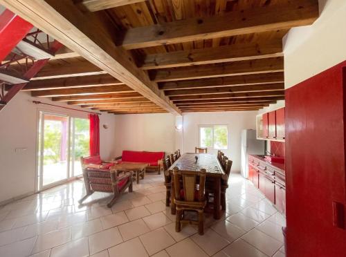 Balkons/terase, Charming Villa in Foulpointe with Sea View in Foulpointe