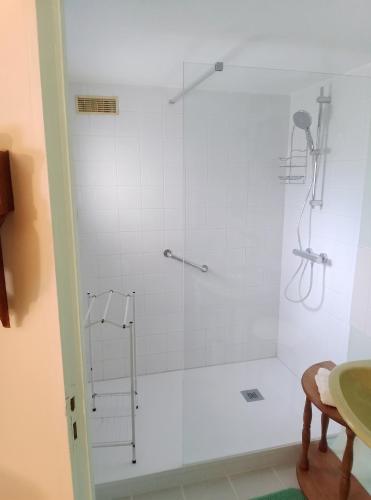 Vannas istaba, Maison conviviale avec jardin à Raslay, 80 m² (Maison conviviale avec jardin a Raslay, 80 m²) in Morton (Poitou-Charentes)