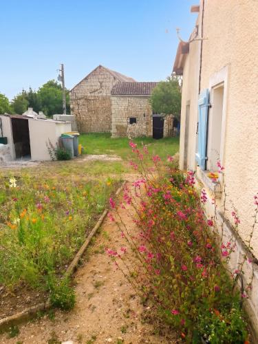 Maison conviviale avec jardin à Raslay, 80 m² (Maison conviviale avec jardin a Raslay, 80 m²) in Morton (Poitou-Charentes)