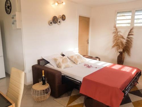 Appartement lumineux avec vue sur la montagne à Gros-Morne, 86 m² (Appartement lumineux avec vue sur la montagne a Gros-Morne, 86 m²) in Gros-Morne