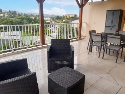 Appartement lumineux avec vue sur la montagne à Gros-Morne, 86 m² (Appartement lumineux avec vue sur la montagne a Gros-Morne, 86 m²) in Gros-Morne
