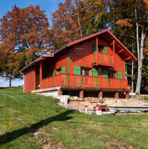 Chalet spacieux avec jardin à La Longeville
