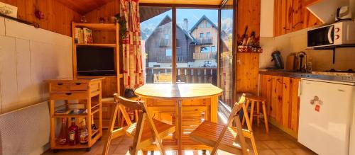 Studio chaleureux à Thollon-les-Mémises - 20 m² avec vue