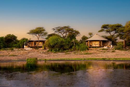 Skats, Onguma Tented Camp in Mokuti Lodge