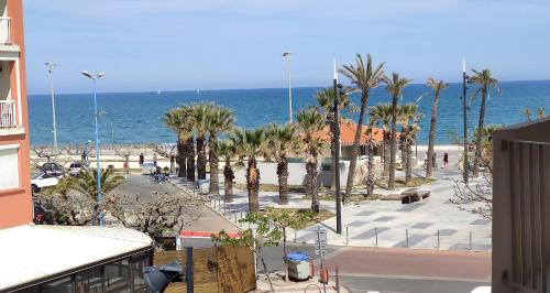 Cosy T2 à 100m de la plage