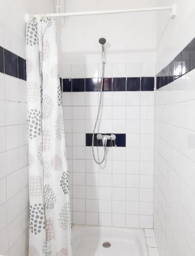 Shower, Studio confortable a Capesterre-de-Marie-Galante - 20 m² in Capesterre-de-Marie-Galante