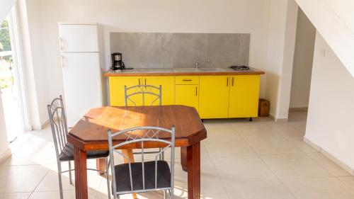 Entrada, Appartement agréable à Capesterre - 32 m² avec jardin privatif (Appartement agreable a Capesterre - 32 m² avec jardin privatif) in Capesterre-de-Marie-Galante