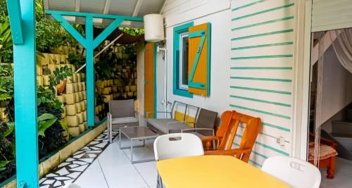 Balkons/terase, Charmante maison avec jardin clos à Trois-Rivières. (Charmante maison avec jardin clos a Trois-Rivieres.) in Trois-Rivieres