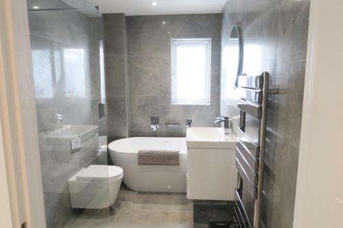 Modern 3-bed bungalow in Beacon in Troon (Cornwall)