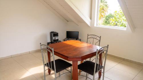 Instalações, Appartement confortable à Capesterre, 40 m², jardin agréable (Appartement confortable a Capesterre, 40 m², jardin agreable) in Capesterre-de-Marie-Galante