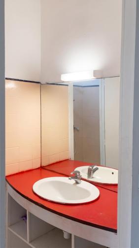 Appartement confortable à Sainte-Luce avec piscine - image 3