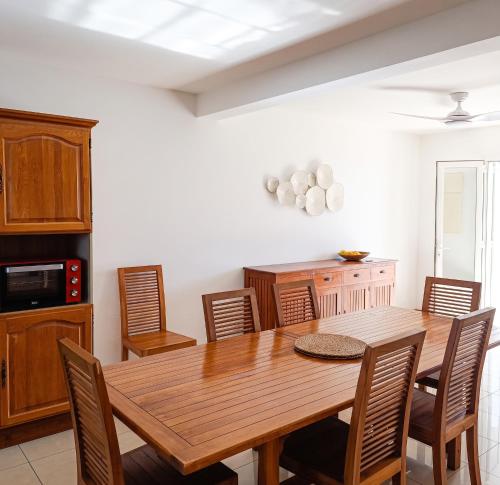 Maison conviviale à Sainte-Suzanne avec jardin et terrasse - 108 m² - Location saisonnière - Sainte-Suzanne