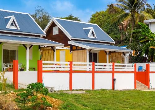 Viesnīcas āriene, Bungalow confortable près de Sainte-Anne, 42 m² avec terrasse (Bungalow confortable pres de Sainte-Anne, 42 m² avec terrasse) in Mare Galjarda