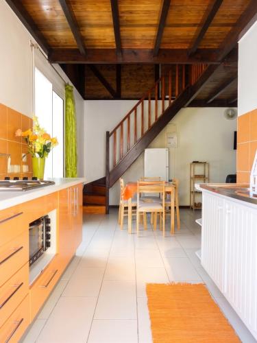 virtuve, Bungalow confortable près de Sainte-Anne, 42 m² avec terrasse (Bungalow confortable pres de Sainte-Anne, 42 m² avec terrasse) in Mare Galjarda