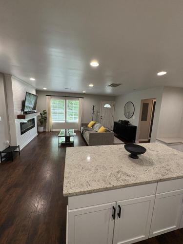 Létesítmények, Charming 3BR Bungalow 10 min to Midtown & Stadium in Collier Heights