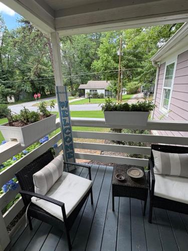 A szálláshely kívülről, Charming 3BR Bungalow 10 min to Midtown & Stadium in Collier Heights