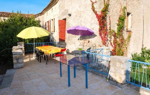 Spacieuse maison familiale à Beaulieu - 250 m² avec vue montagne gîte à louer Divol