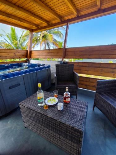 Villa moderne avec piscine a Sainte-Rose, 160 m² in Sainte Rose