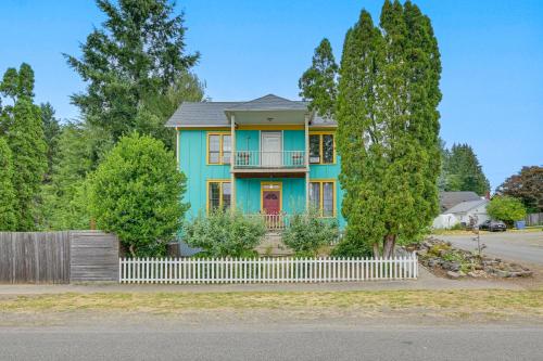 . Gateway to Adventure! Dtwn Toledo Home Near Hiking