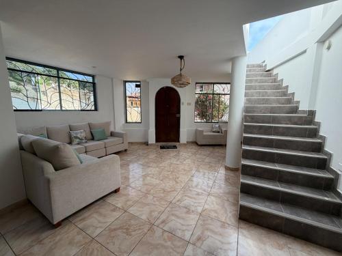 Casa amplia, terraza, vista al mar, Huanchaco, 3BR