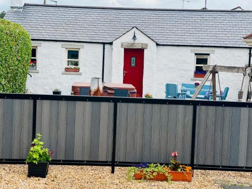 Lizzie's Cottage - Northern Ireland