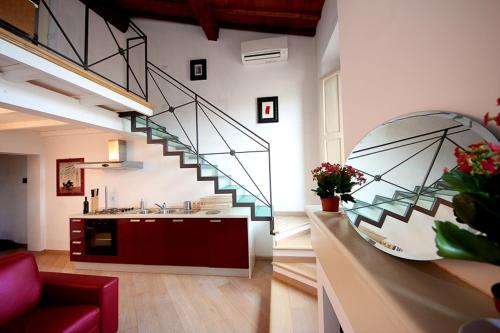Apartments Florence Laura Red