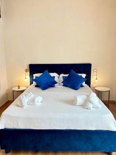 AleSuite, Naples