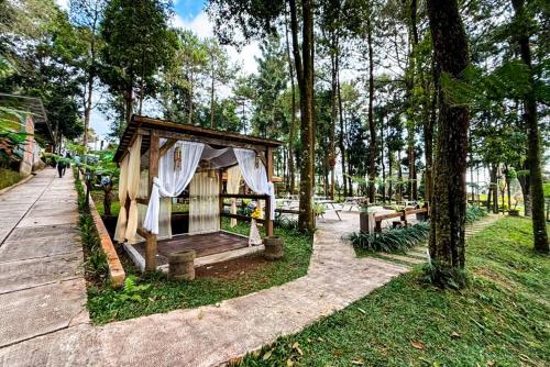 Viesnīcas āriene, Tenggir Park Cottage and glamping Tawangmangu in Karanganyar