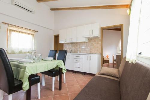 House Balen 974 - image 12